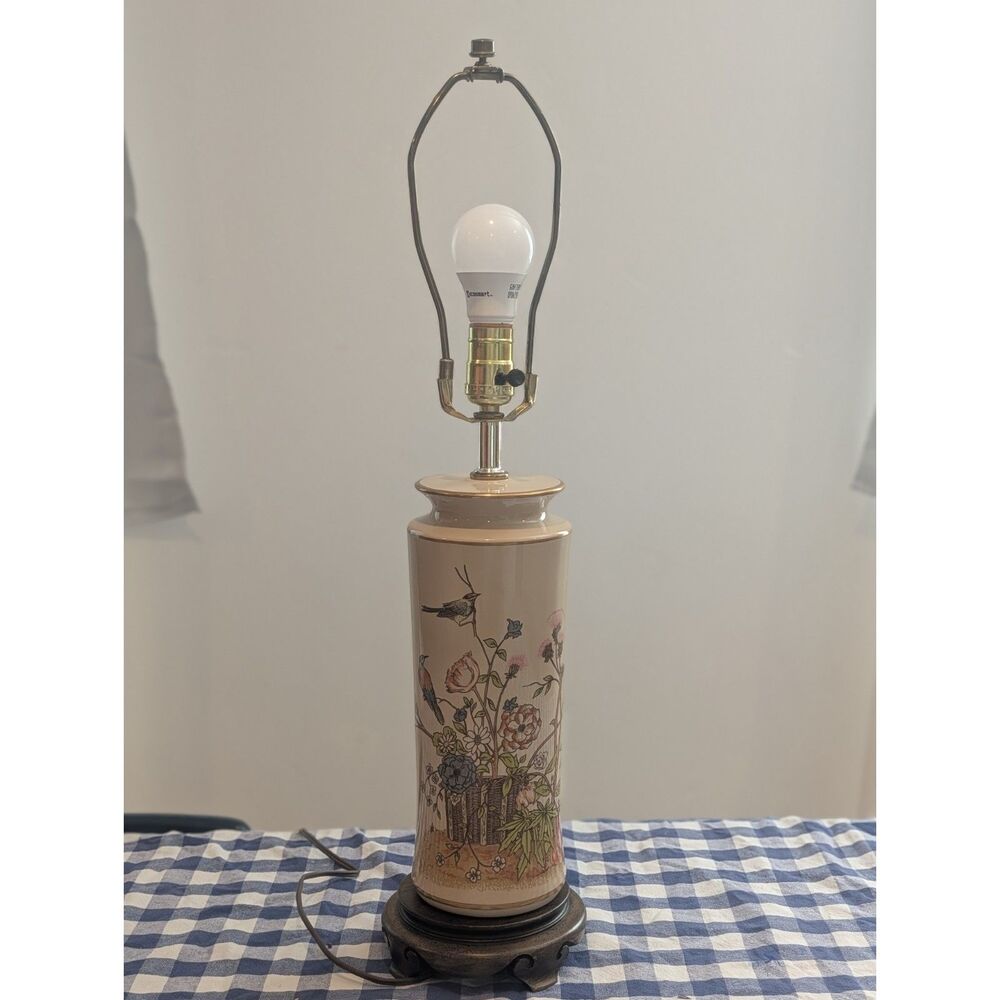 Vintage Chinoiserie Ceramic Table Lamp Birds Floral Cream Gold Wood Base